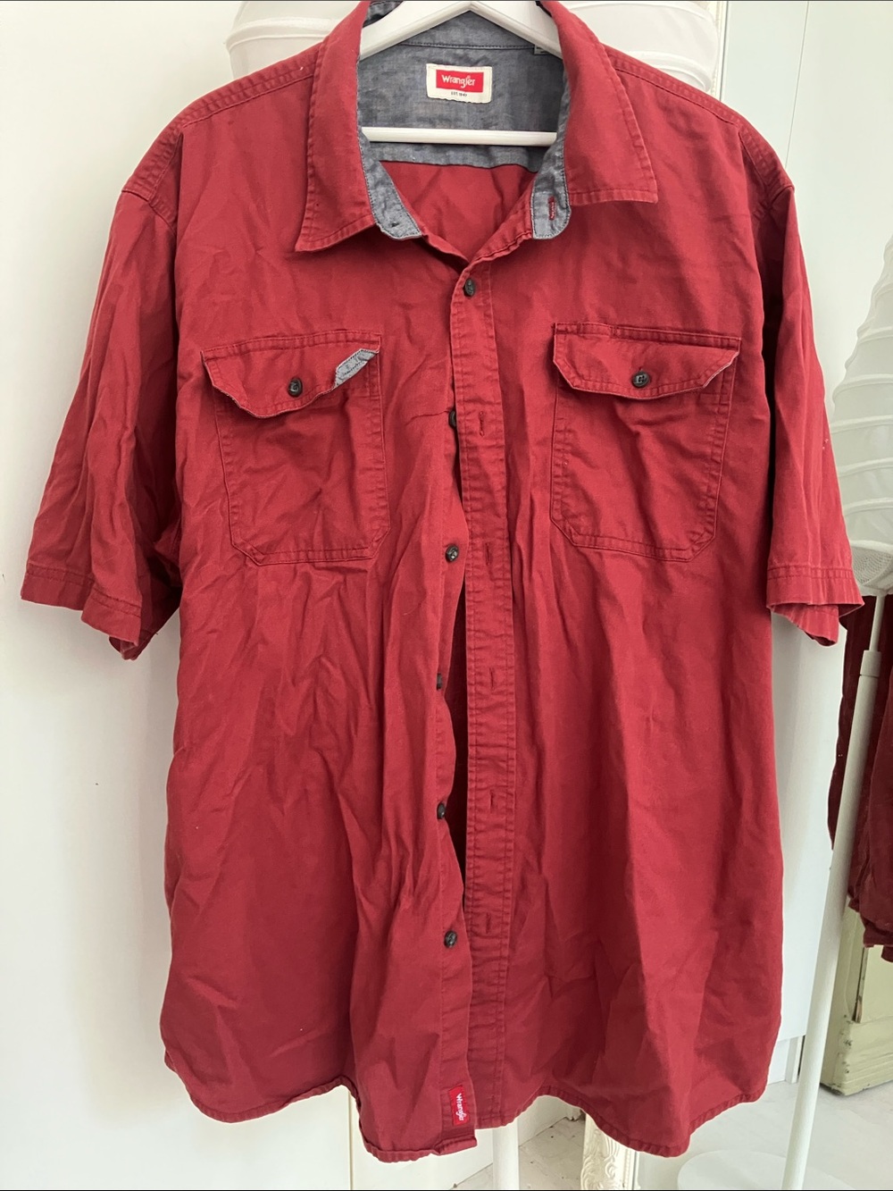 Wrangler Men's Short Sleeve Button-Down Shirt - Deep Red
